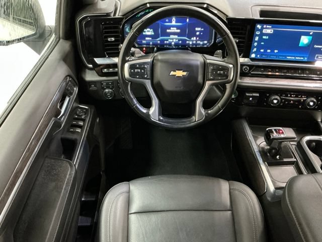 Used 2023 Chevrolet Silverado 1500 LTZ w/ LTZ Premium Package AWD/4WD image 14