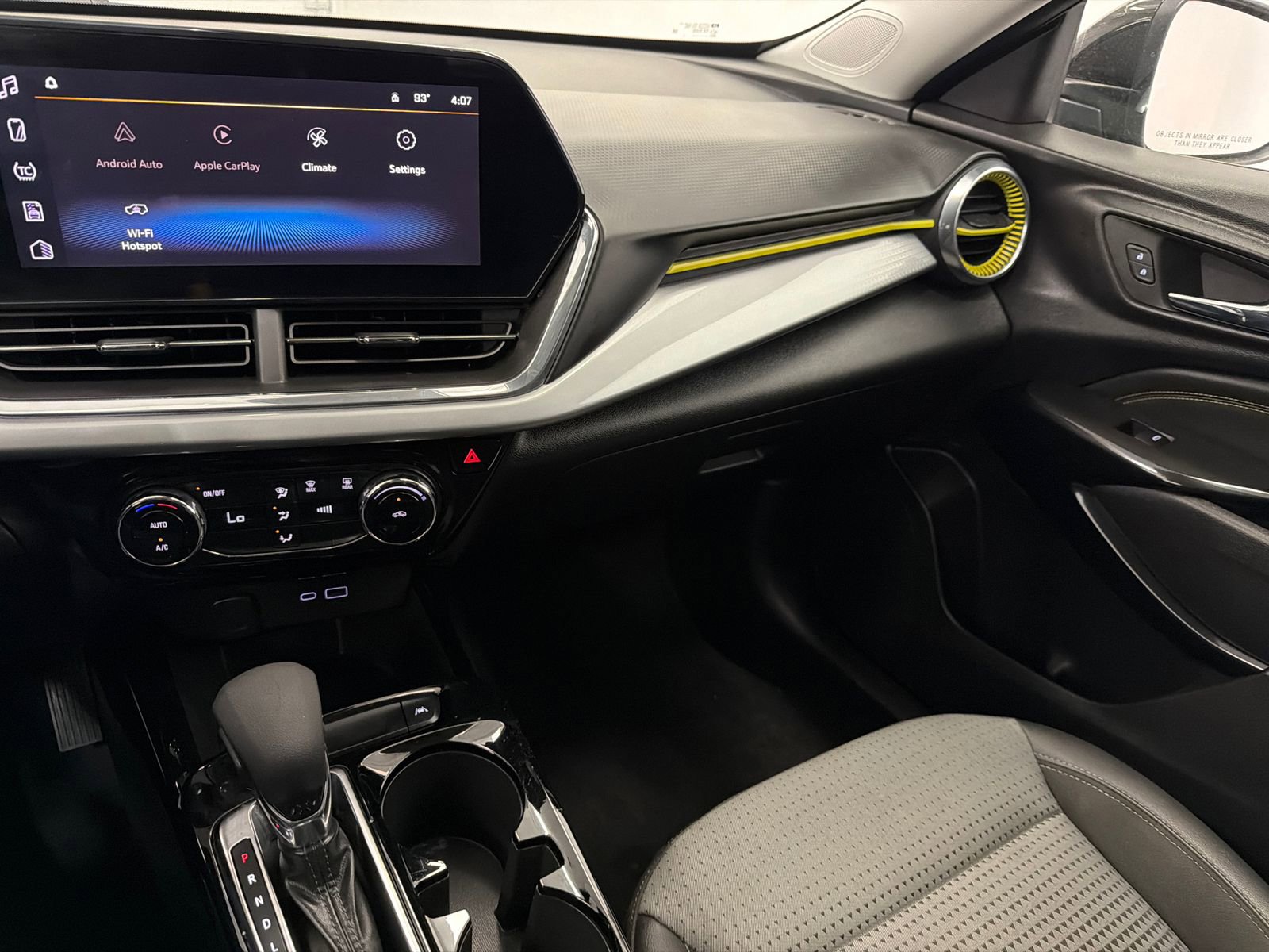 Used 2024 Chevrolet Trax LT image 22