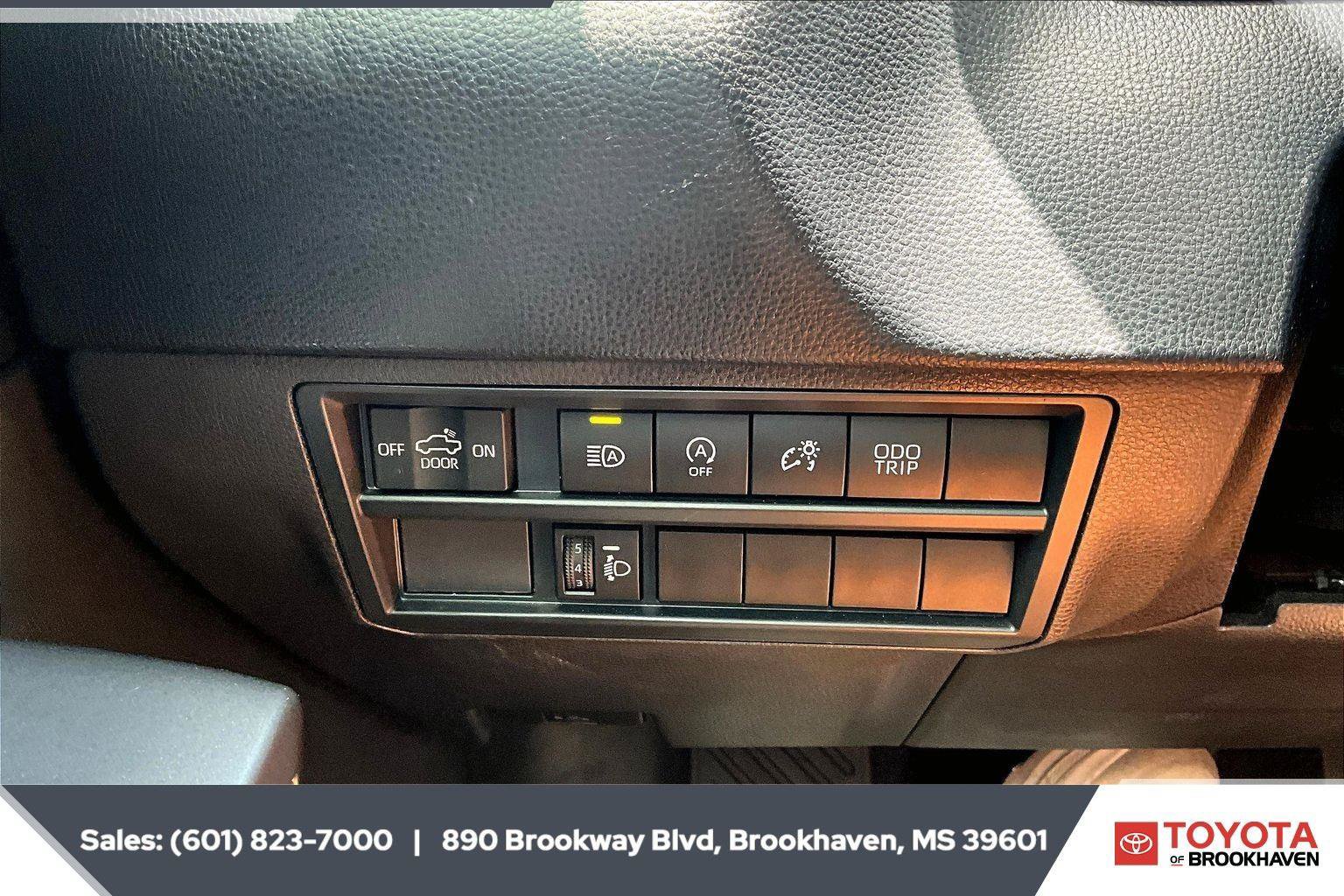 Used 2024 Toyota Tundra SR5 w/ SR5 Premium Package RWD image 22