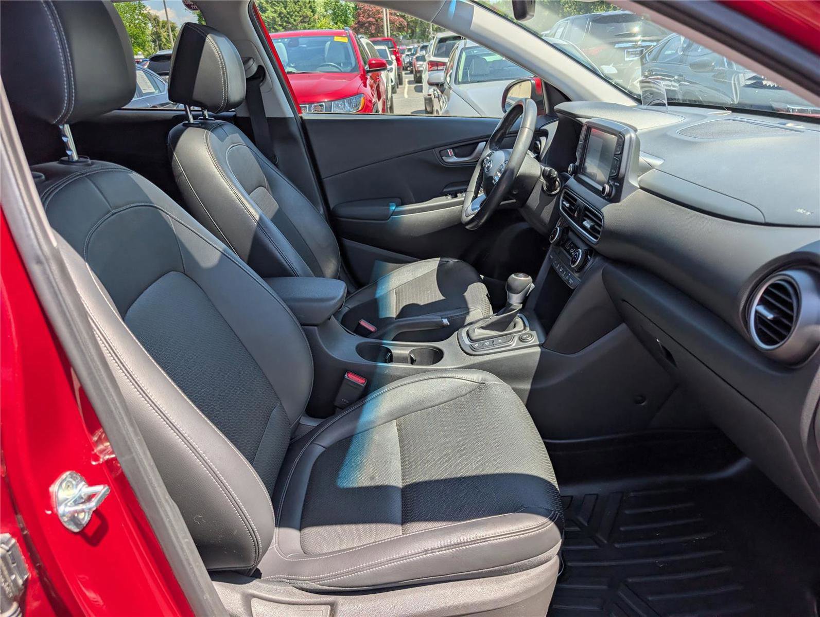 Used 2021 Hyundai Kona Ultimate AWD/4WD image 12