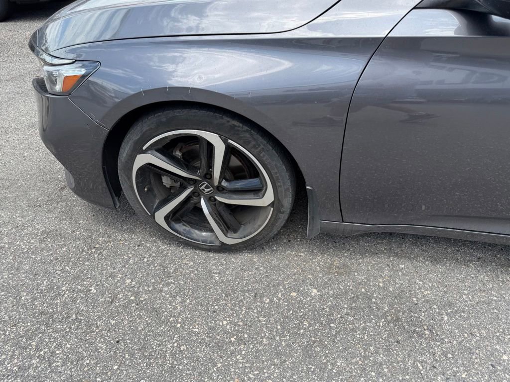 Used 2018 Honda Accord Sport image 9