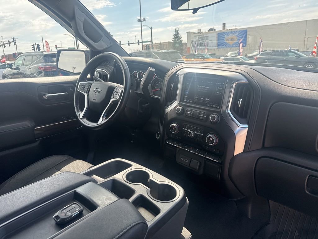 Certified 2022 Chevrolet Silverado 1500 RST w/ LPO, Blackout Package AWD/4WD image 36