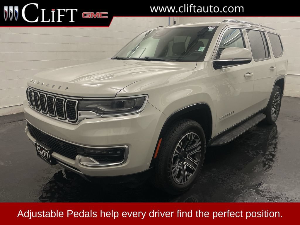 Used 2022 Jeep Wagoneer Series III w/ Rear Seat Entertainment Group AWD/4WD image 1