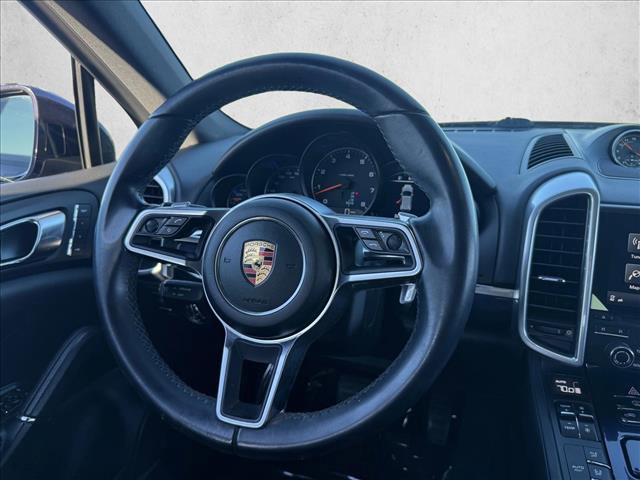 Used 2017 Porsche Cayenne image 17