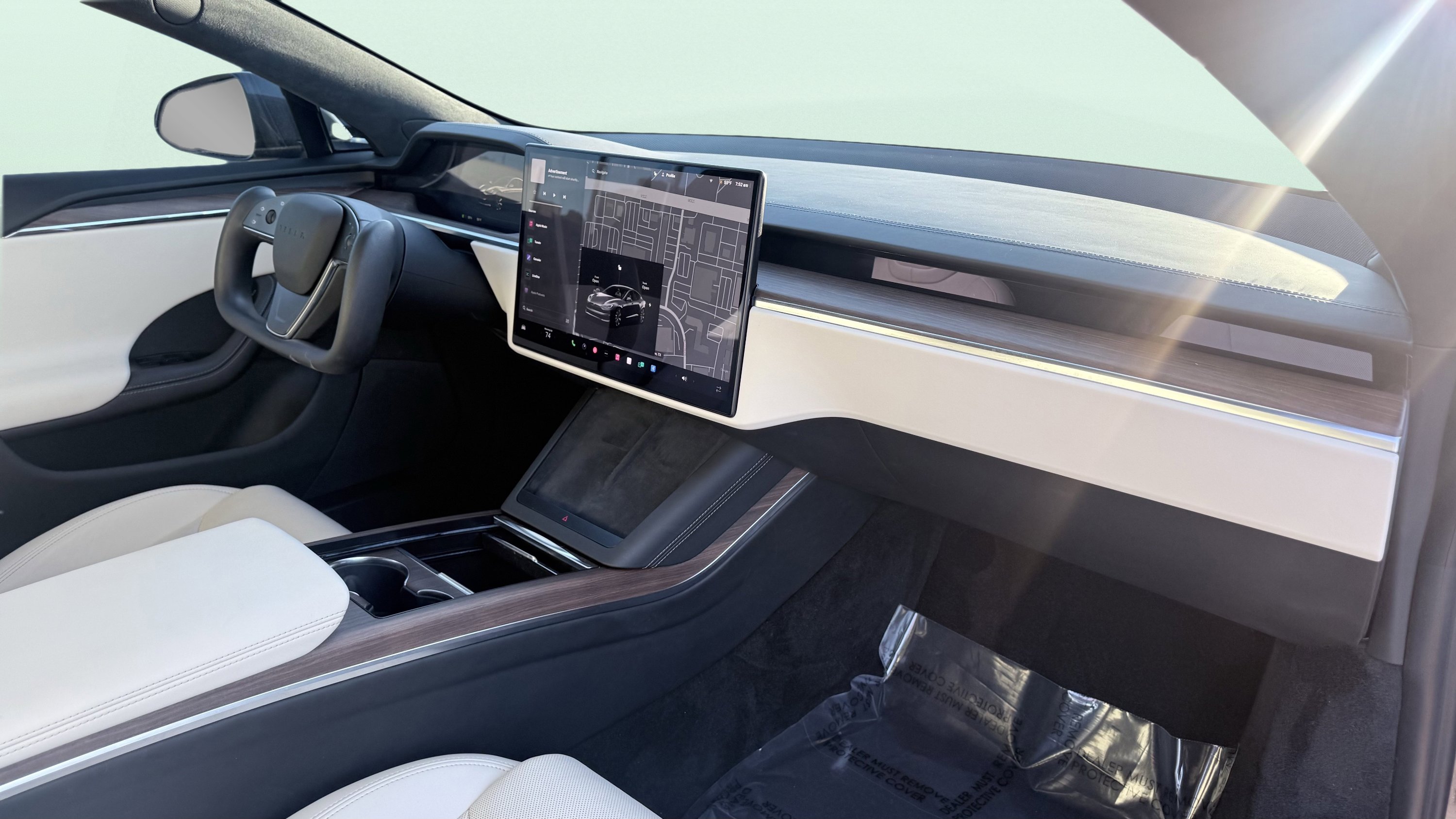 Used 2023 Tesla Model S image 43