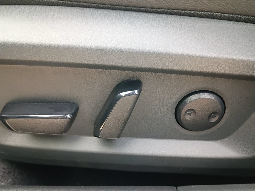 New 2026 Nissan Rogue SV AWD/4WD image 25