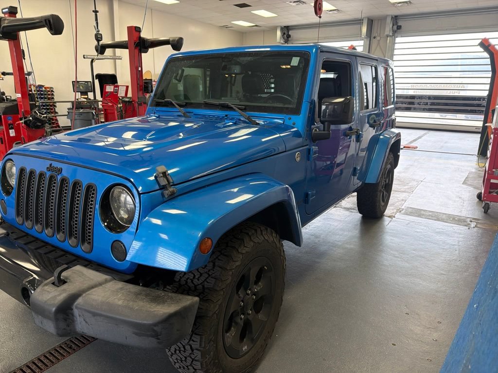 Used 2015 Jeep Wrangler Unlimited Sahara AWD/4WD image 5