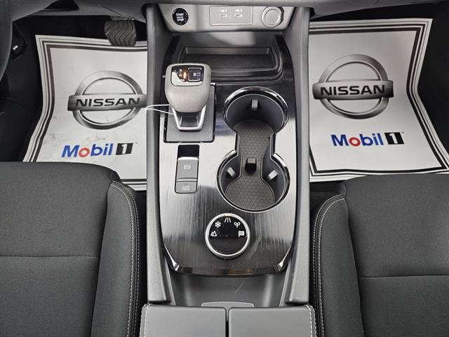New 2026 Nissan Rogue S image 33