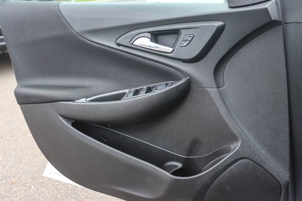 Used 2025 Chevrolet Malibu LS image 19