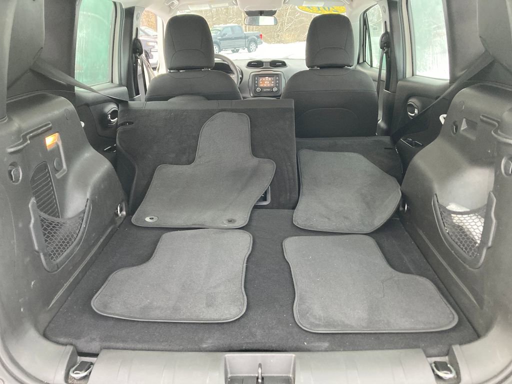 Used 2019 Jeep Renegade Sport image 27