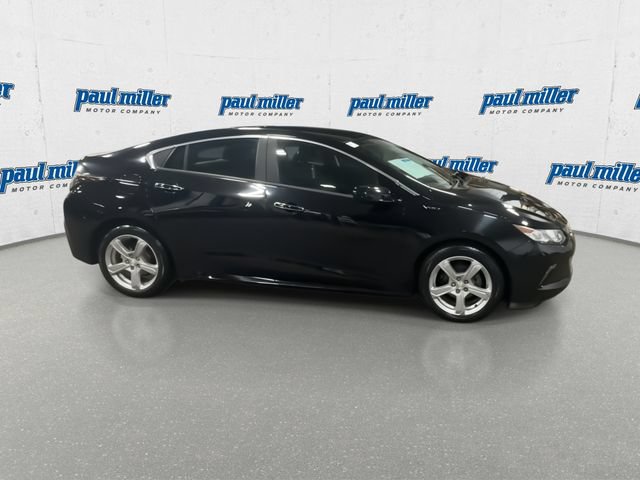 Used 2017 Chevrolet Volt LT w/ Comfort Package FWD image 12