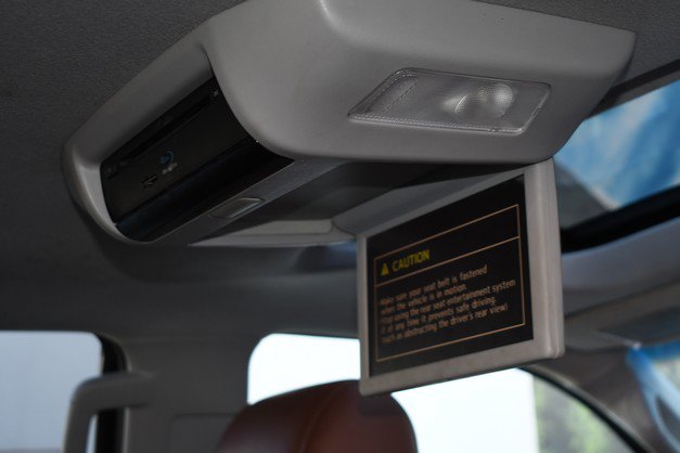 Used 2014 Toyota Sequoia Platinum image 29