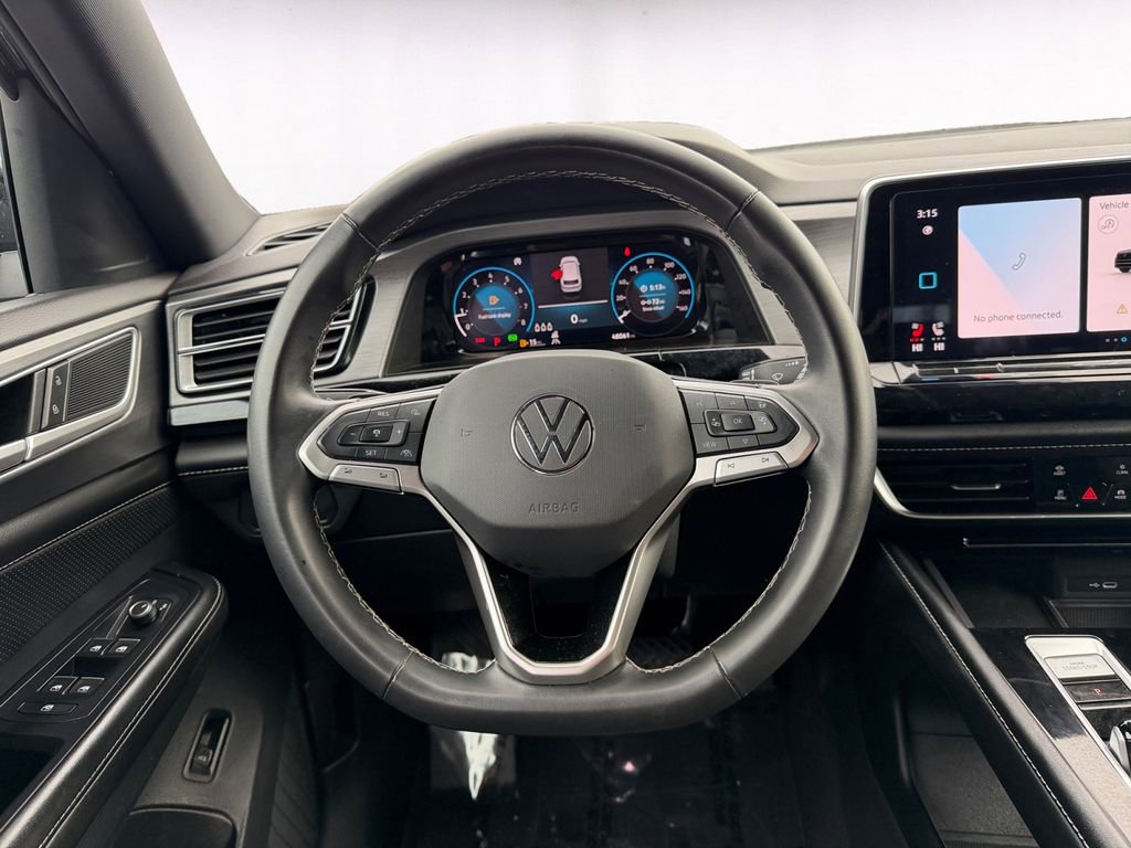 Used 2023 Volkswagen Atlas SE w/ Black Wheel Package image 12