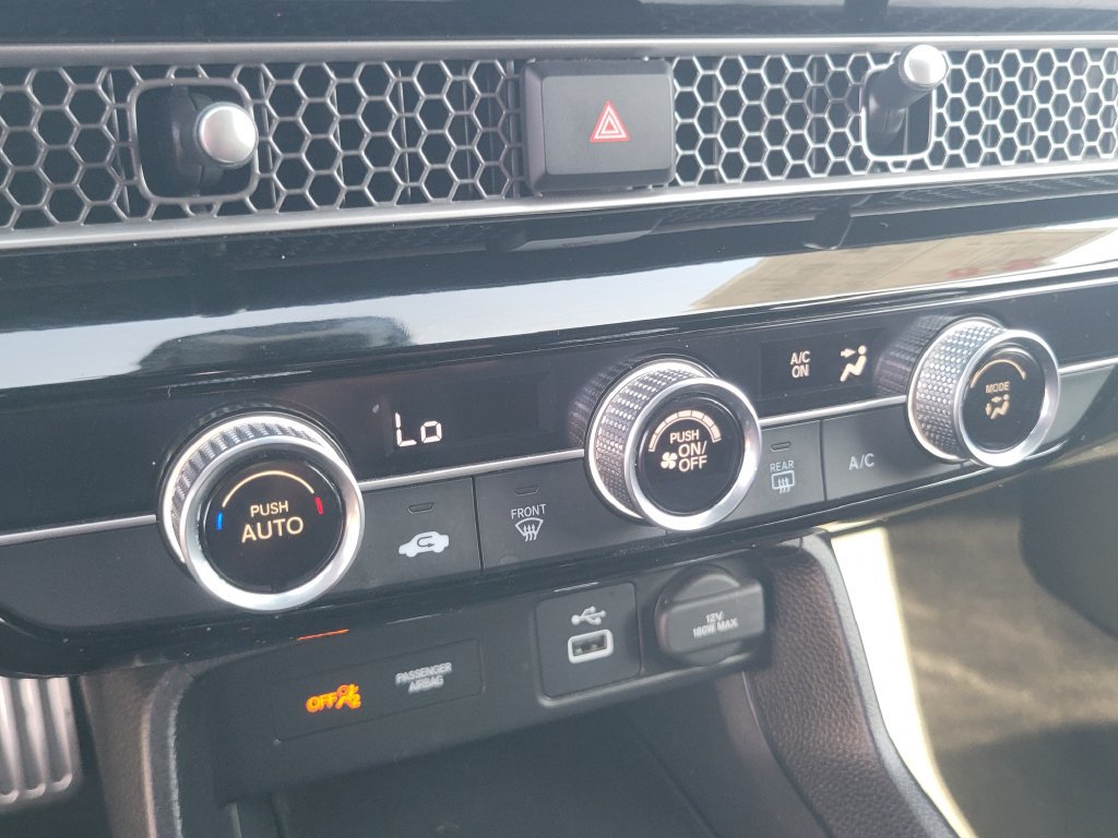 Used 2023 Honda Civic Sport image 11