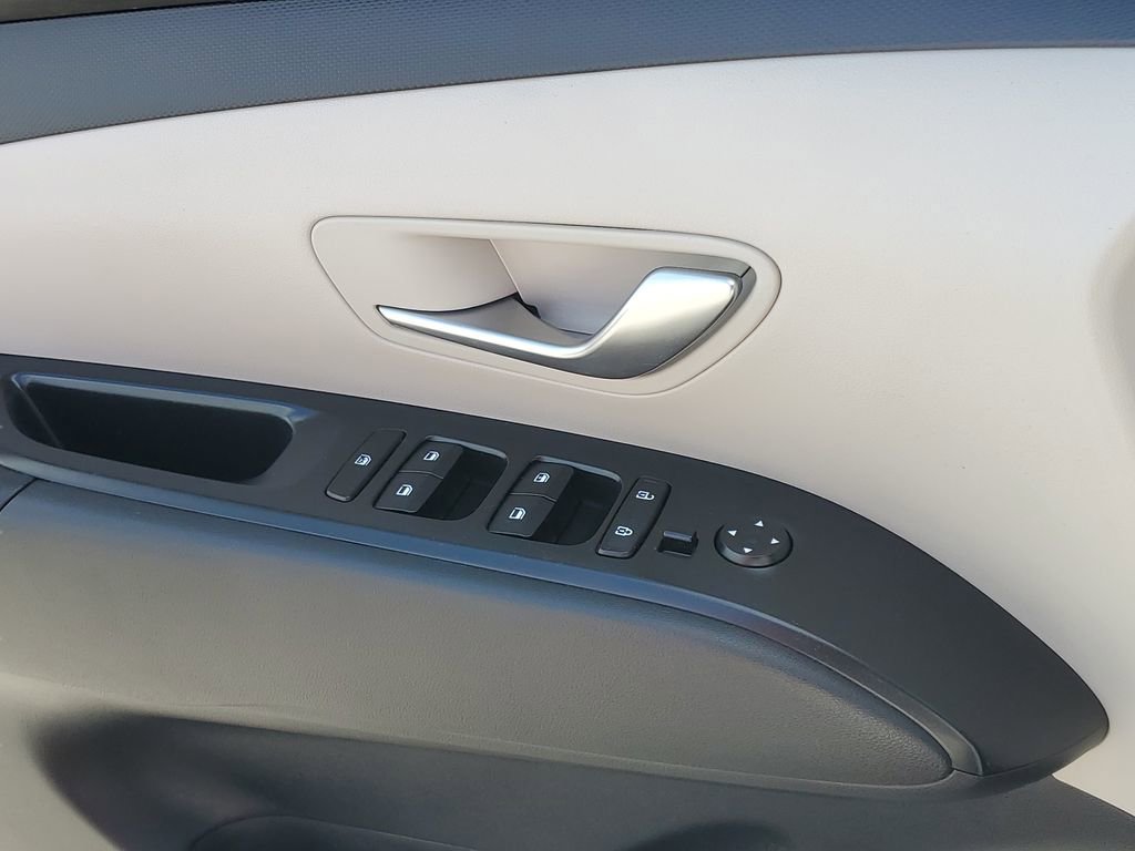 Certified 2022 Hyundai Tucson SE image 24