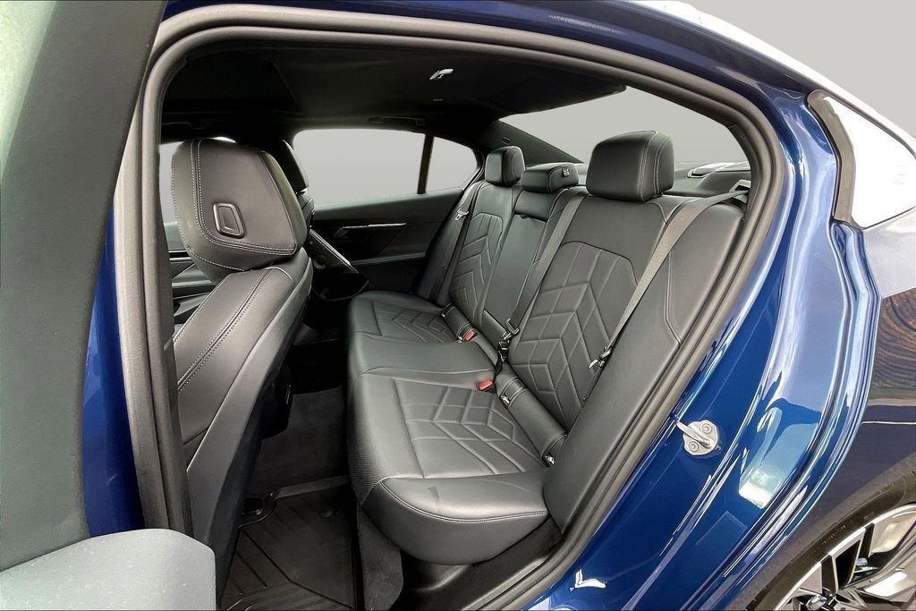 Used 2024 BMW 530i xDrive w/ Convenience Package AWD/4WD image 22