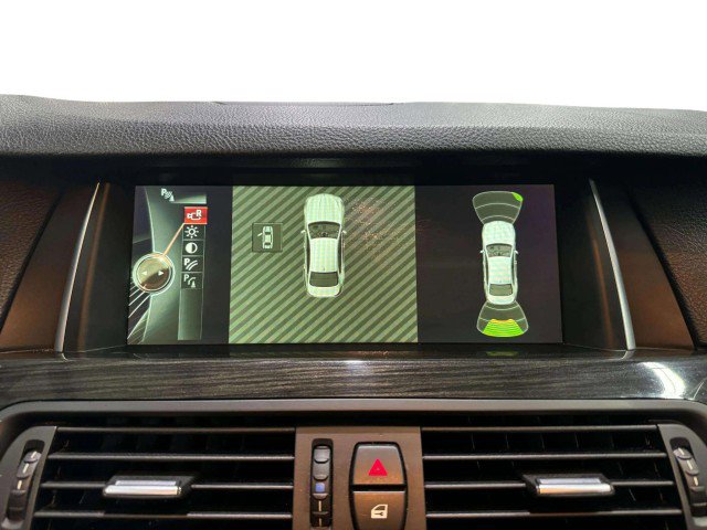 Used 2014 BMW 550i xDrive Sedan AWD/4WD image 26