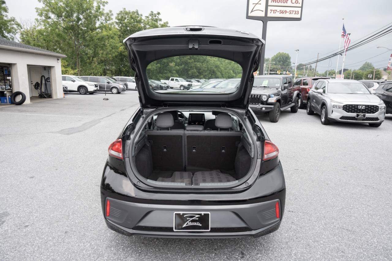 Used 2020 Hyundai Ioniq Blue FWD image 17