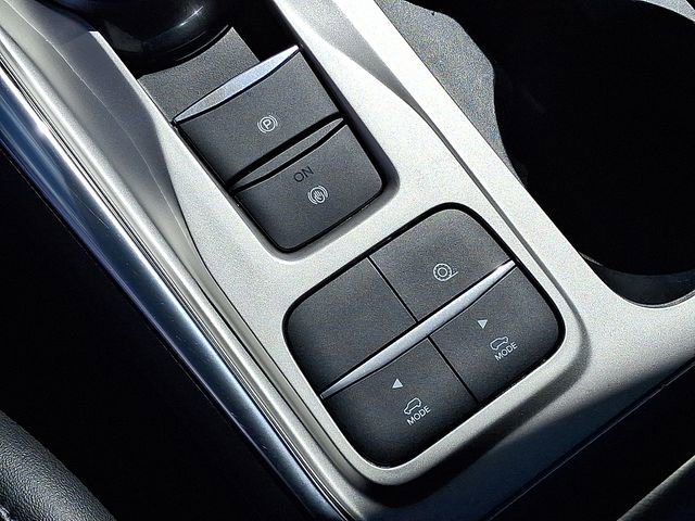 Used 2022 Ford Explorer XLT image 31