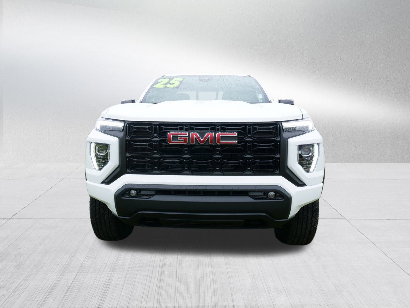 New 2025 GMC Canyon Elevation w/ Convenience Package image 9