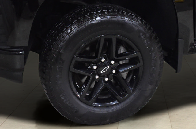 Used 2020 Chevrolet Silverado 1500 LT Trail Boss AWD/4WD image 31