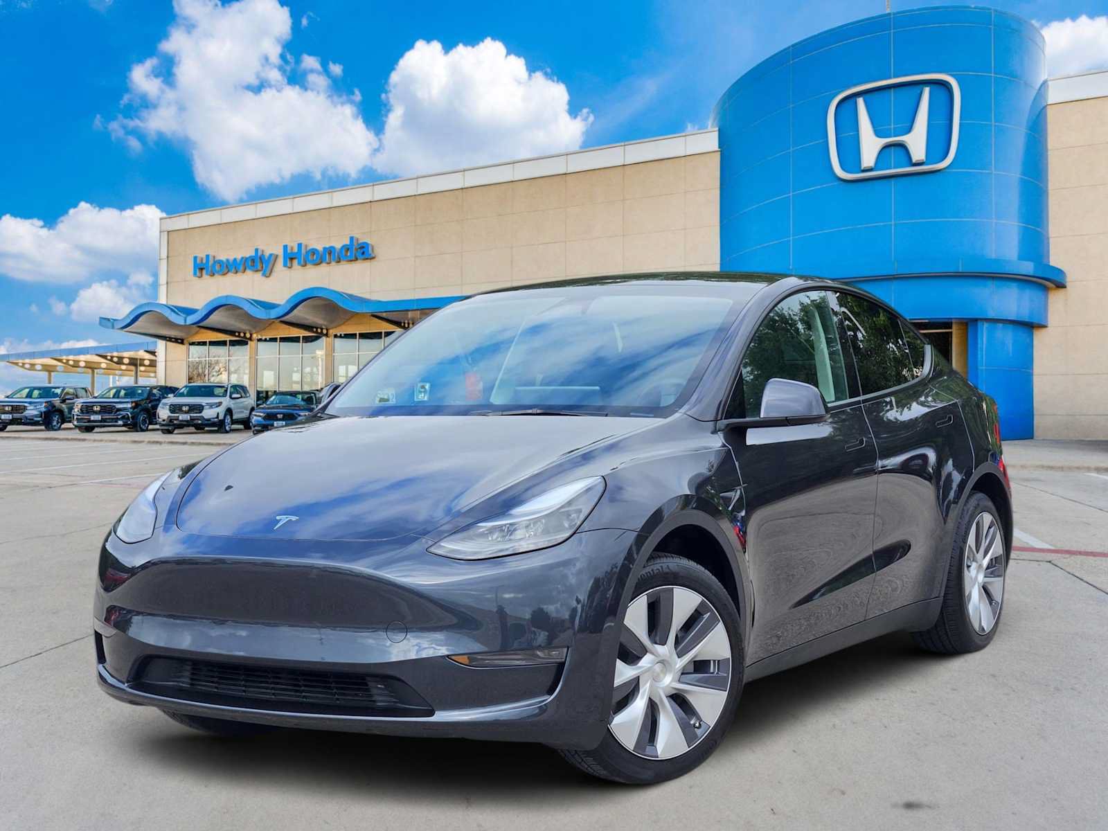 Used 2024 Tesla Model Y 2WD