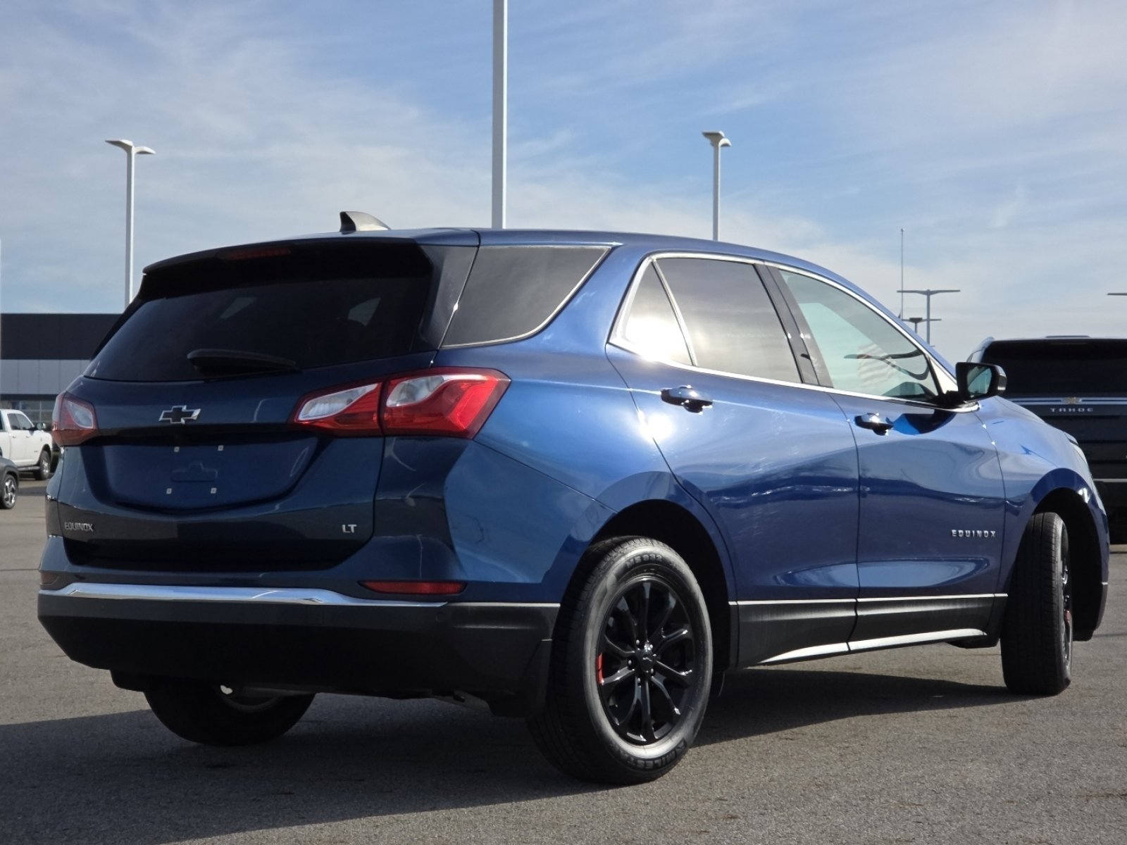 Used 2020 Chevrolet Equinox LT w/ Driver Convenience Package image 16