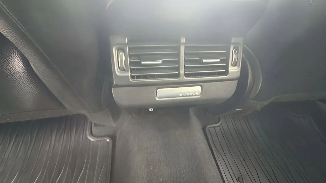 Used 2020 Land Rover Range Rover Evoque R-Dynamic S image 44