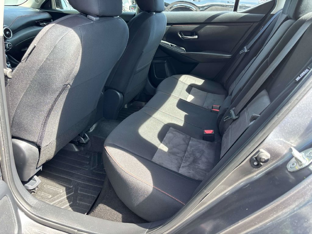 Used 2024 Nissan Sentra SR FWD image 10