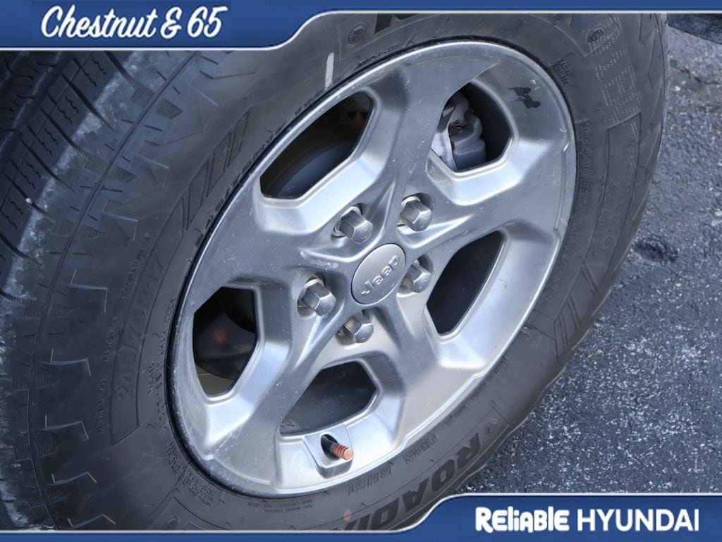 Used 2023 Jeep Gladiator Sport AWD/4WD image 25