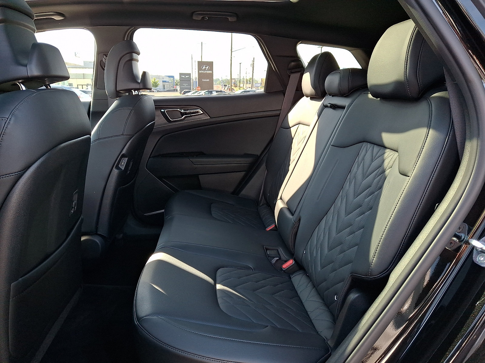 Used 2023 Kia Sportage X-Line AWD/4WD image 10