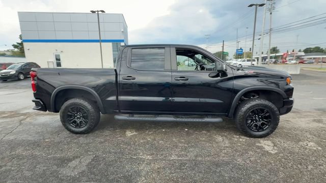 Used 2023 Chevrolet Silverado 1500 ZR2 w/ Technology Package AWD/4WD image 9