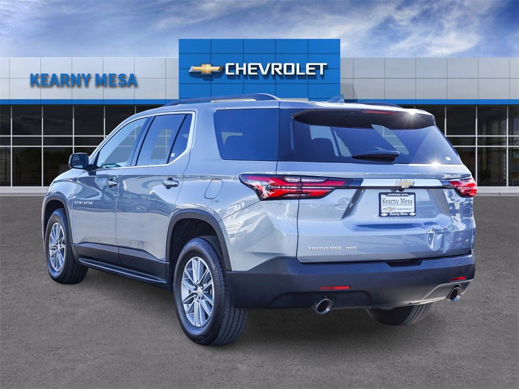 Used 2023 Chevrolet Traverse LT image 4