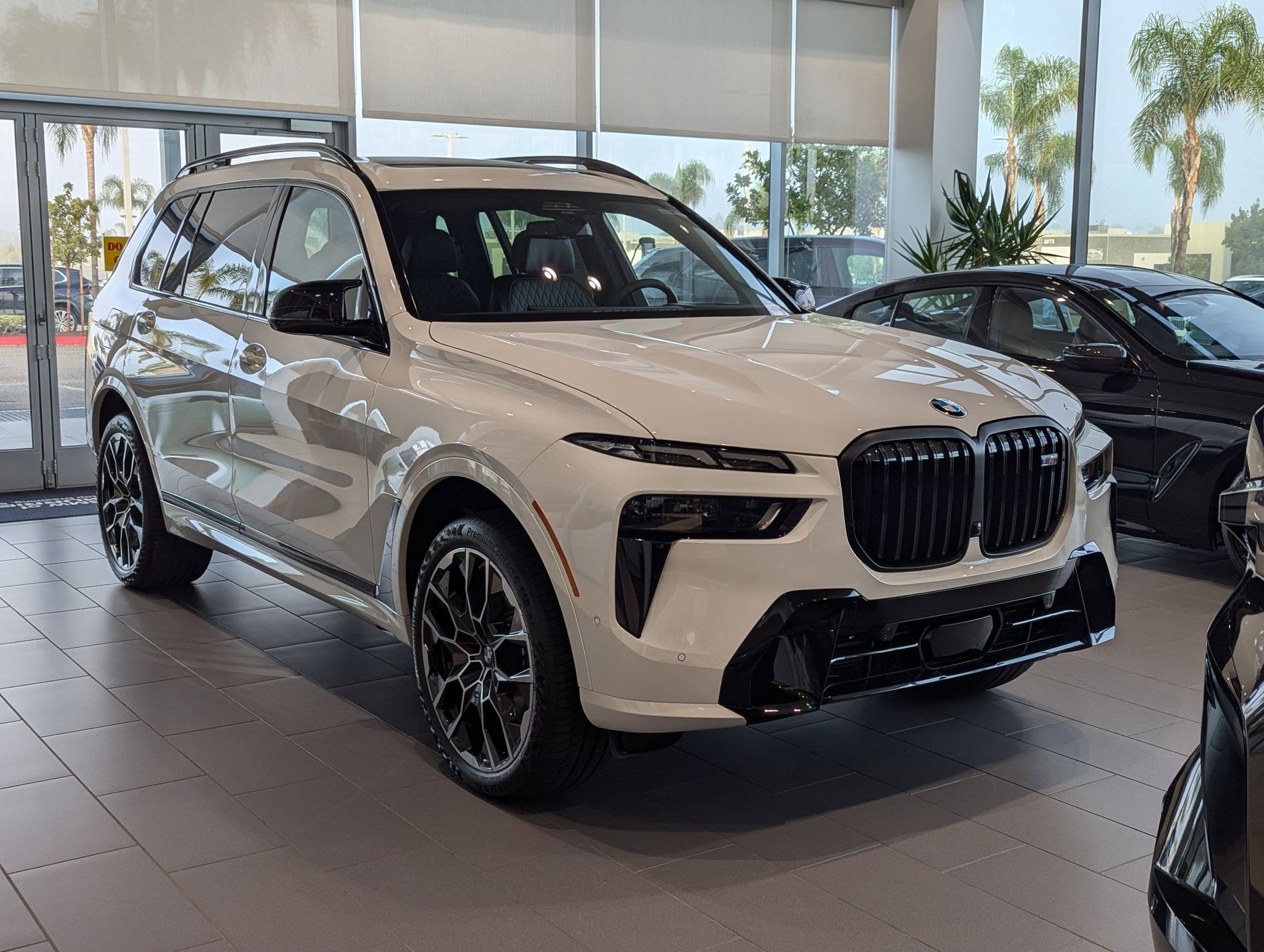 New 2026 BMW X7 M60i image 2