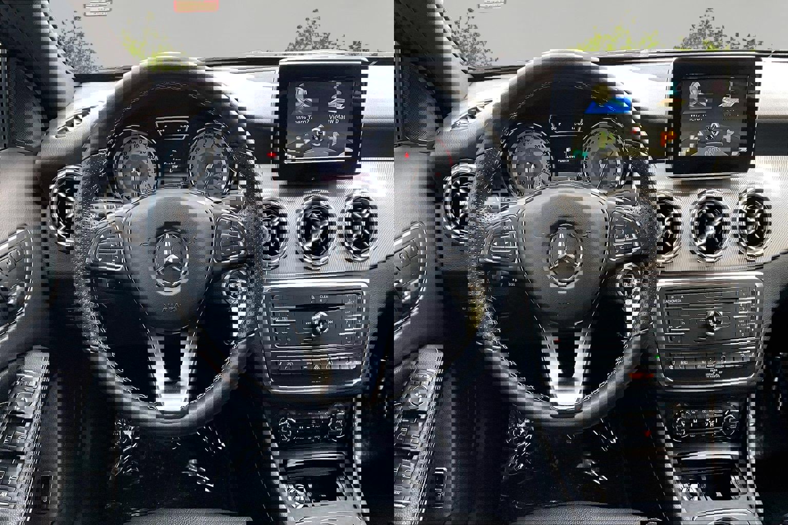 Used 2017 Mercedes-Benz GLA 250 4MATIC image 5