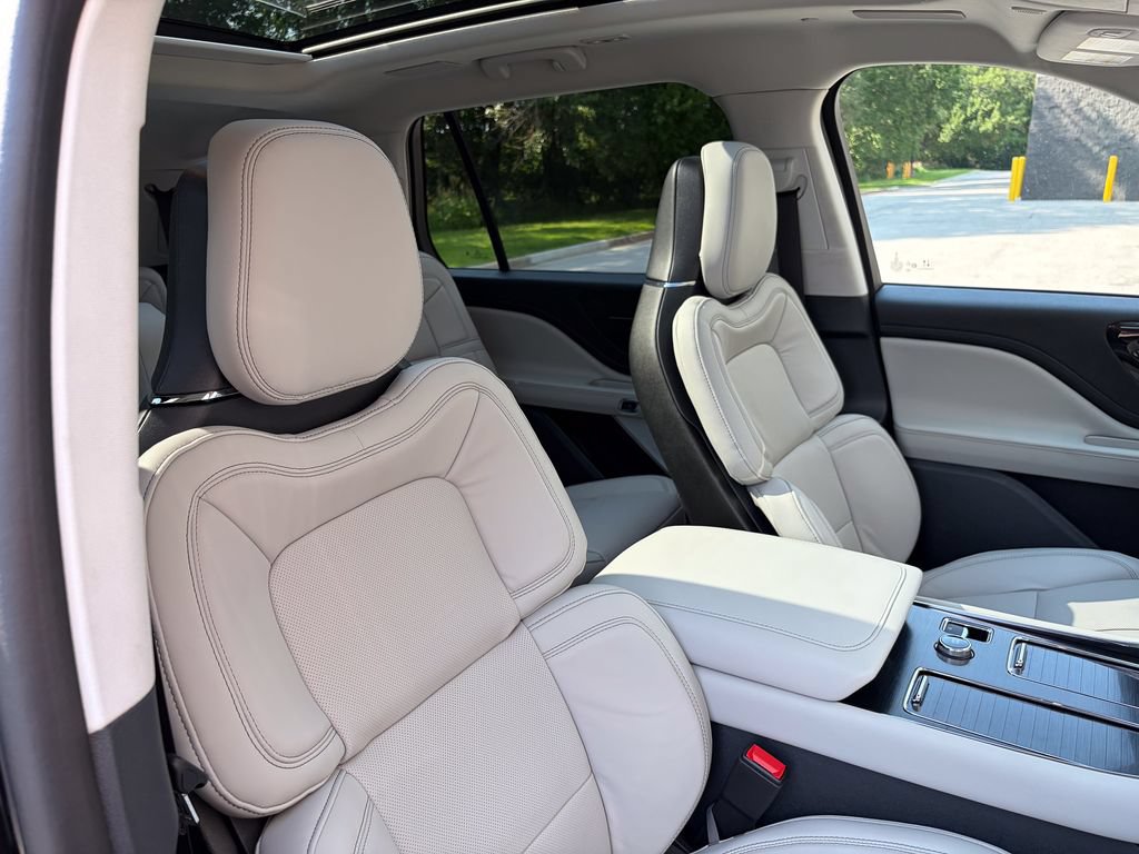 New 2026 Lincoln Aviator Reserve AWD/4WD image 39