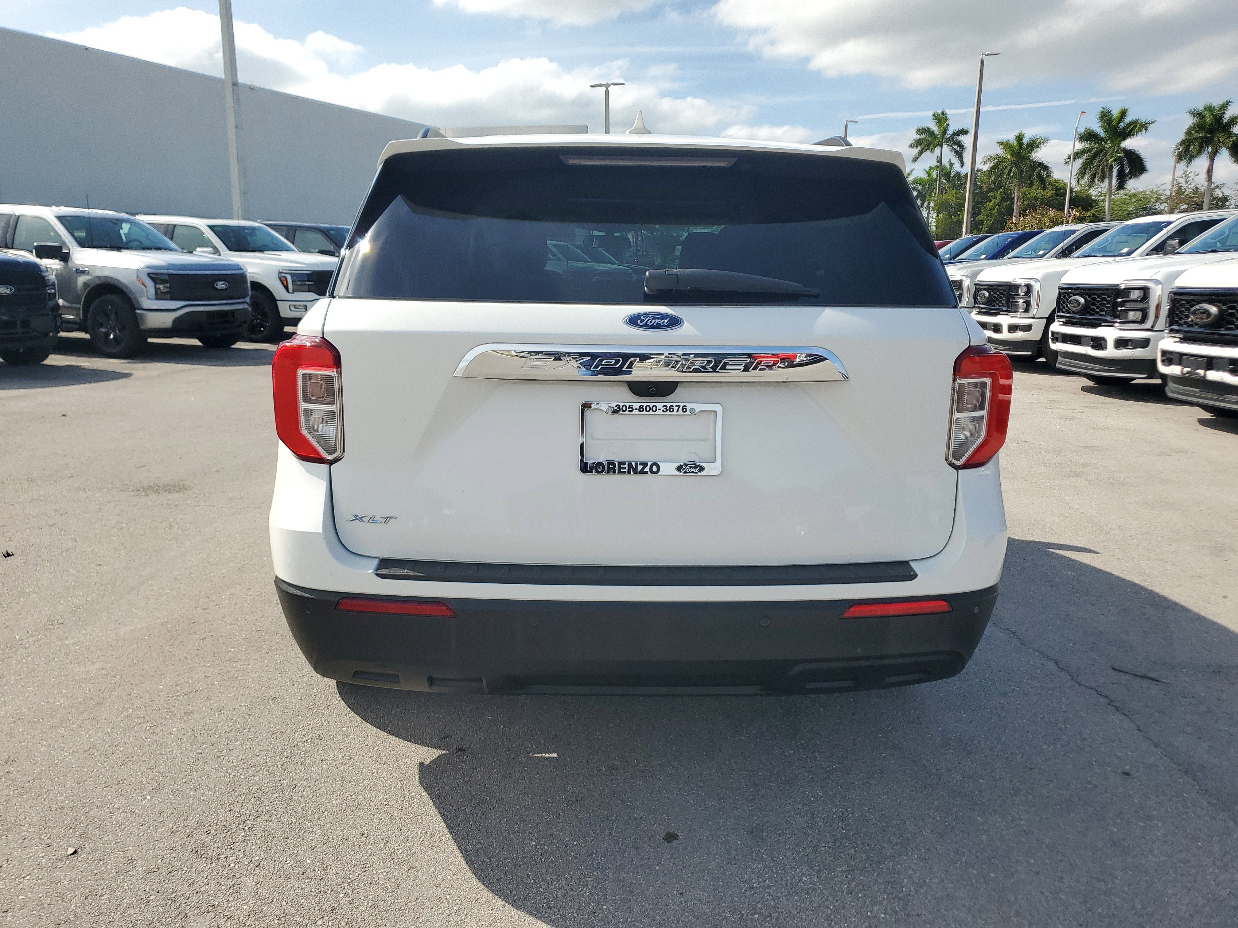 Used 2022 Ford Explorer XLT image 6