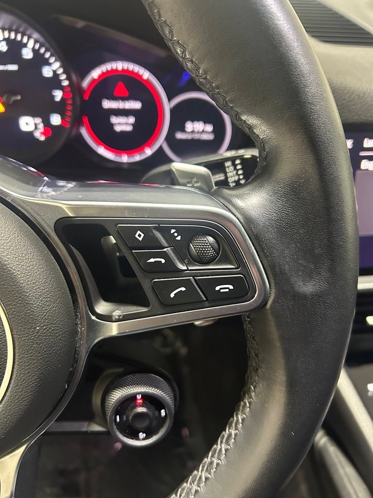 Used 2022 Porsche Cayenne Coupe AWD/4WD image 17
