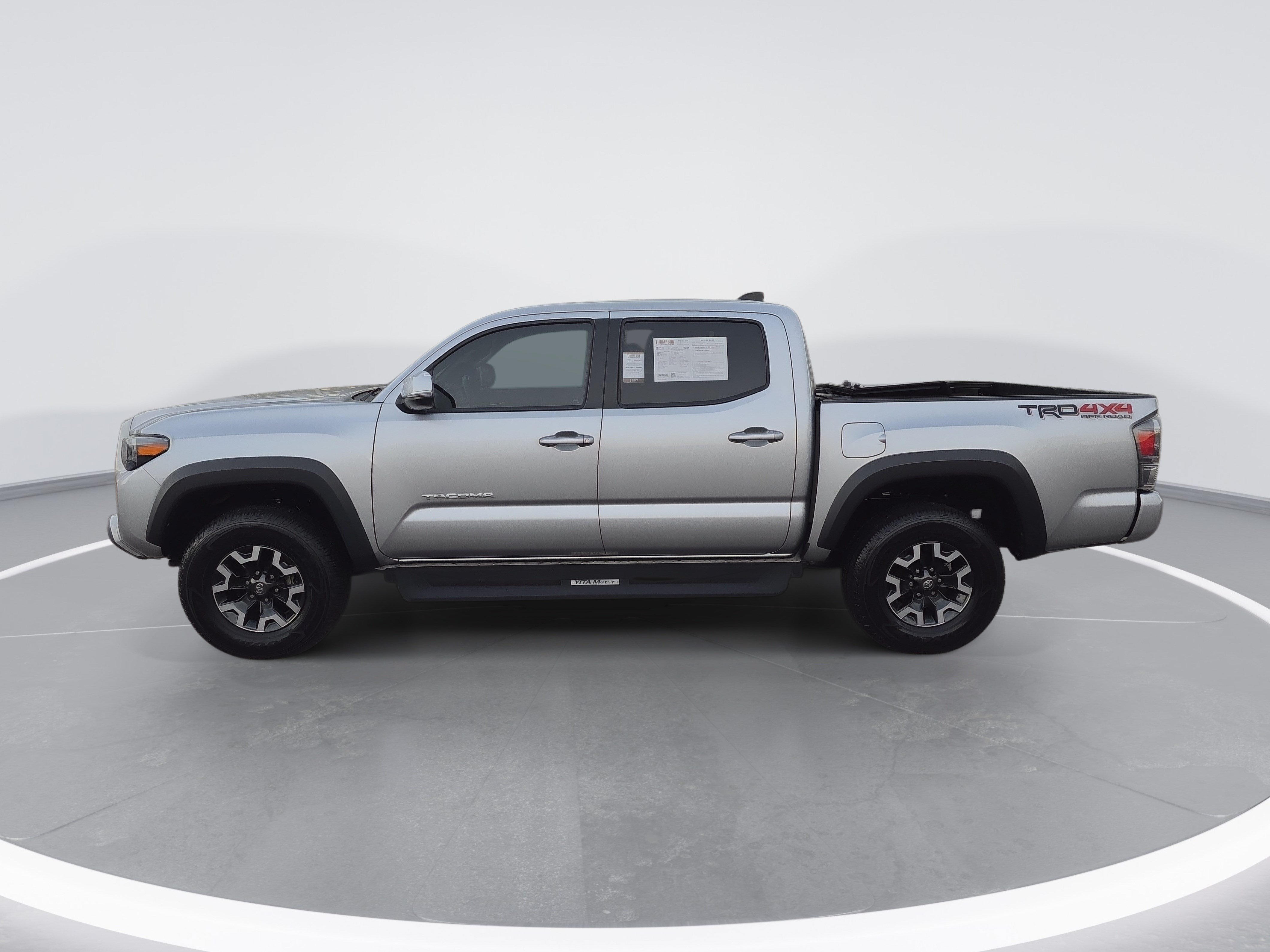 Used 2022 Toyota Tacoma TRD Off-Road w/ TRD Premium Off Road Package AWD/4WD image 6