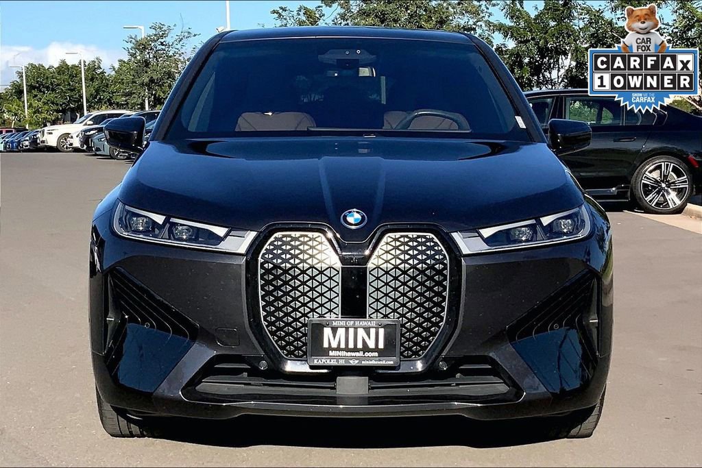 Used 2025 BMW iX xDrive50 image 3