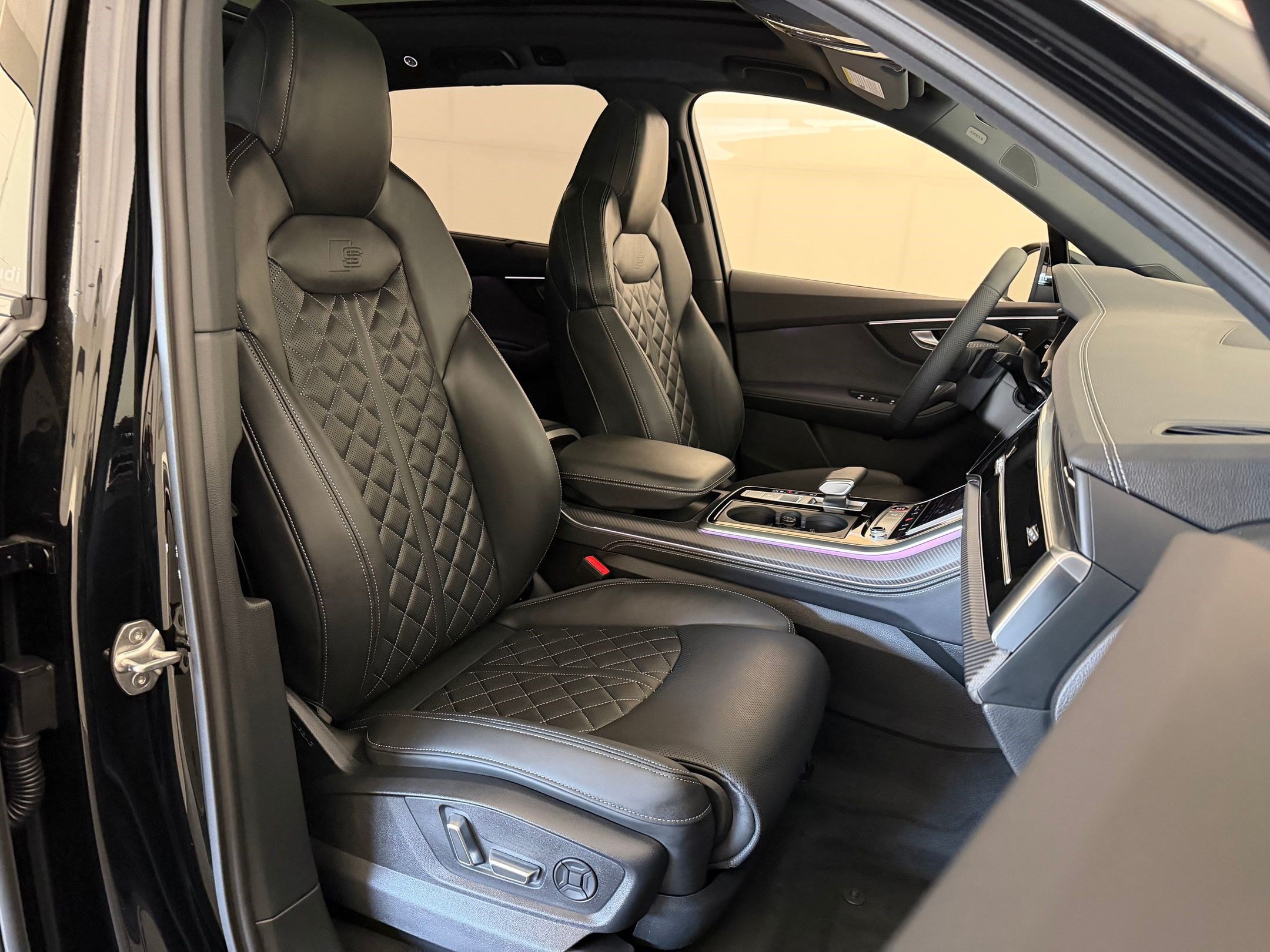 New 2026 Audi SQ7 Premium Plus AWD/4WD image 34