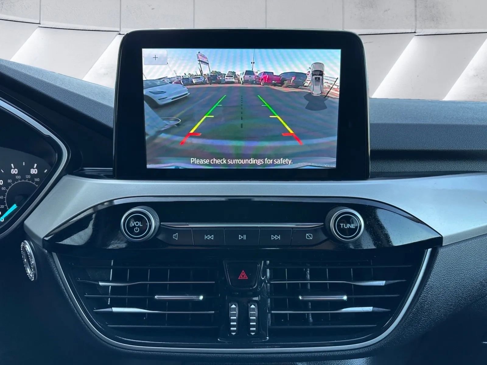 Used 2020 Ford Escape SEL image 14