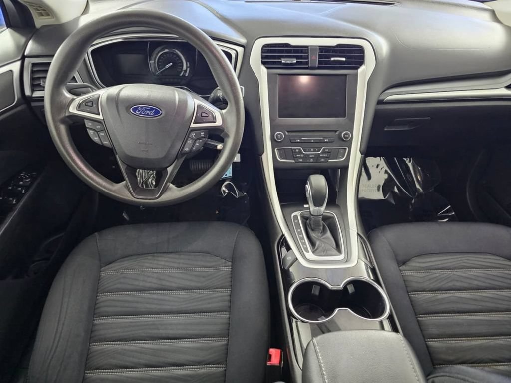 Used 2016 Ford Fusion SE FWD image 18