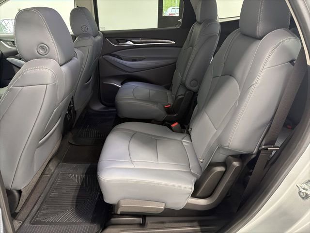 Used 2020 Buick Enclave Essence w/ Sport Touring Edition image 25