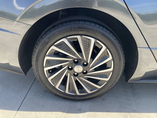 Used 2022 Hyundai Sonata Limited w/ Cargo Package FWD image 34