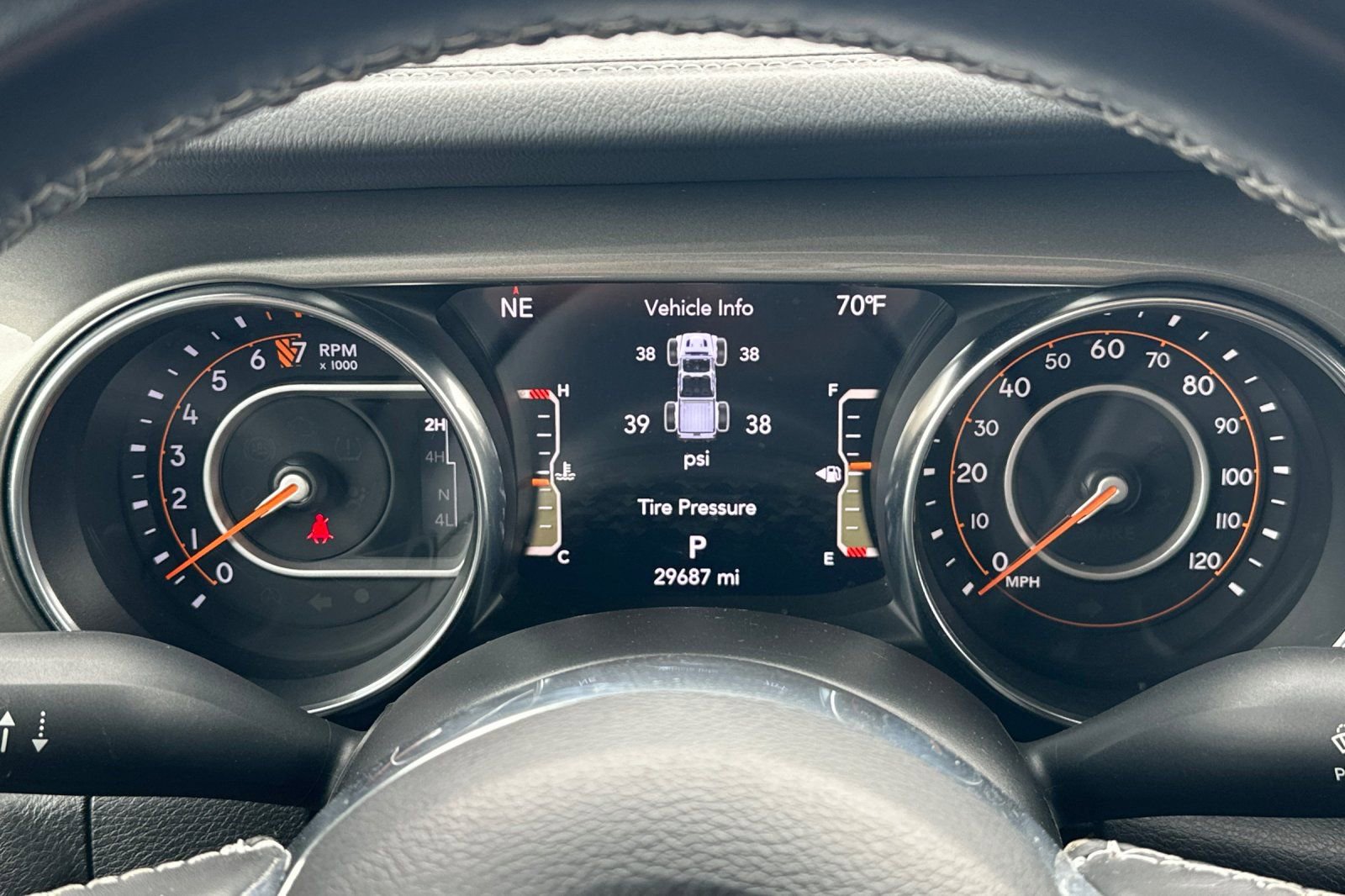 Certified 2022 Jeep Gladiator Overland w/ Safety Group image 28