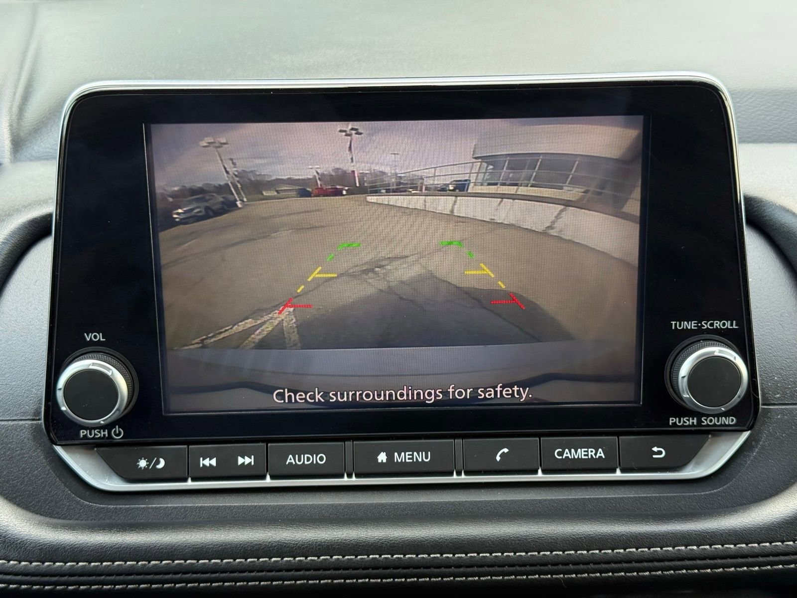 Used 2024 Nissan Rogue SV image 35