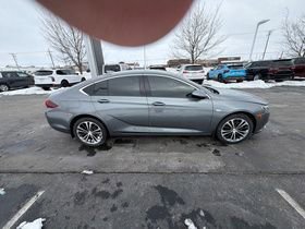 Used 2020 Buick Regal Essence image 4