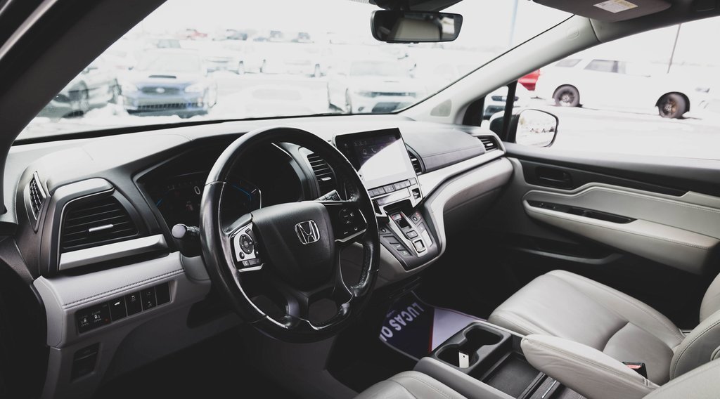 Used 2018 Honda Odyssey EX-L image 2