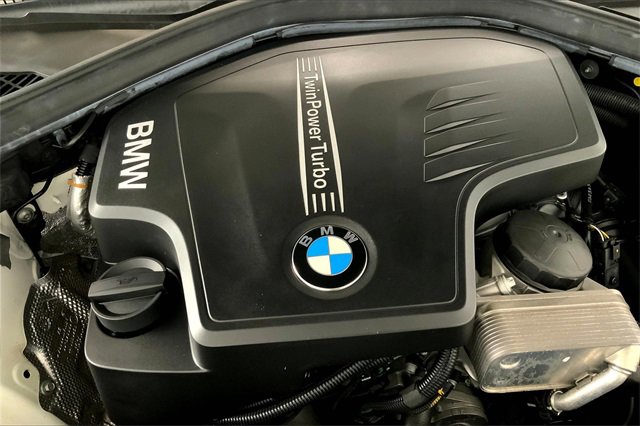 Used 2017 BMW 320i Sedan image 31